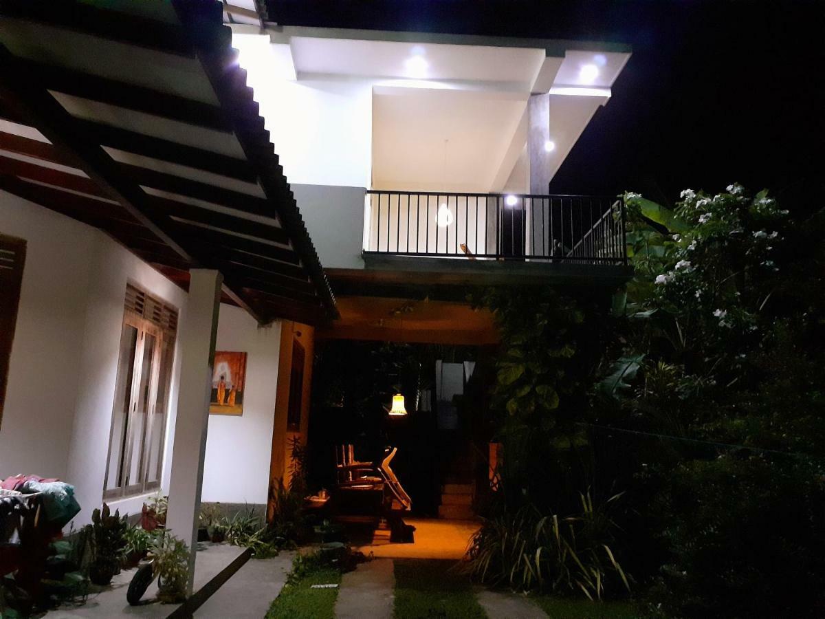 Om Villa Hikkaduwa Bagian luar foto